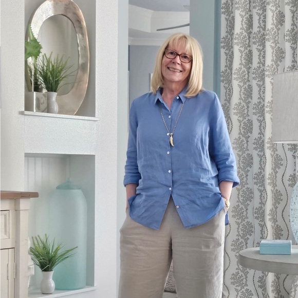 Meet your Posher, Courtney & Cathy - Picture 2 of 5